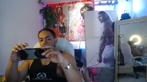 Snapshot of dimitry_muscle chatting on 12/10/24, 02:17 dimitry kyle mucle online show from 12/10/24, 02:17