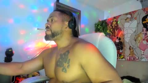 dimitry kyle mucle online show from 10/21/25, 02:01