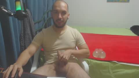 Snapshot of dinchtcams chatting on 12/31/24, 06:16 Dincht online show from 12/31/24, 06:16