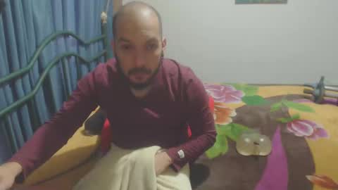 Snapshot of dinchtcams chatting on 09/17/25, 04:52 Dincht online show from 09/17/25, 04:52