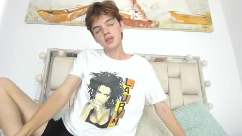 Snapshot of dioniso_69 chatting on 10/09/25, 01:42 apollo online show from 10/09/25, 01:42