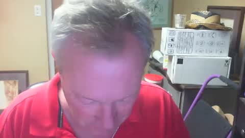 Snapshot of dirkpitt223 chatting on 12/17/24, 02:01 DirtkPitt Fun guy working online show from 12/17/24, 02:01