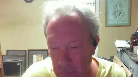 Snapshot of dirkpitt223 chatting on 10/02/25, 06:37 DirtkPitt Fun guy working online show from 10/02/25, 06:37