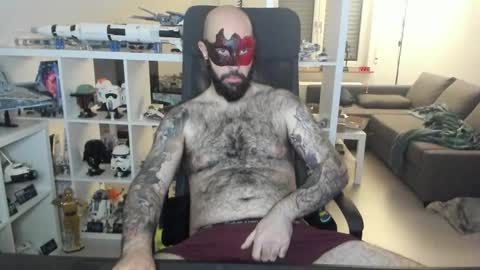 Snapshot of dirtybalws chatting on 10/31/25, 09:38 Robert online show from 10/31/25, 09:38