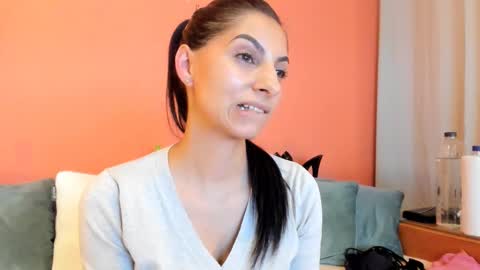 Snapshot of dirtybeya chatting on 10/17/25, 07:38 Dirtybeya online show from 10/17/25, 07:38