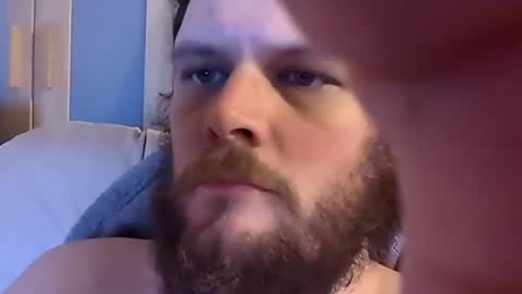 Snapshot of dirtydogsday chatting on 01/04/25, 03:39 Dirtydog online show from 01/04/25, 03:39