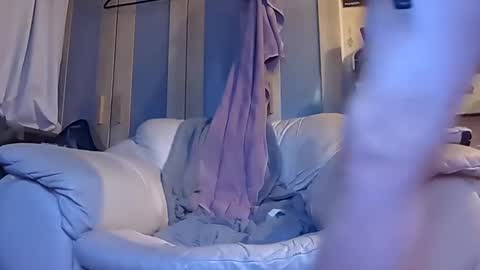 Snapshot of dirtydogsday chatting on 03/10/25, 08:12 Dirtydog online show from 03/10/25, 08:12