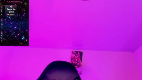 Naomy  online show from 11/19/25, 03:17