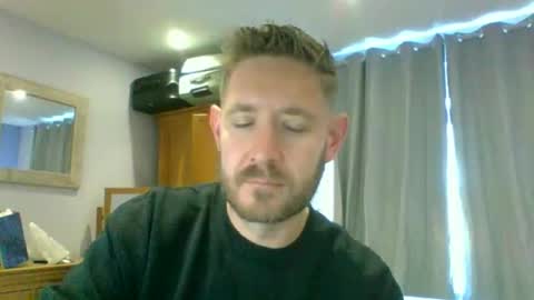 Exhibitionist Ben online show from 10/06/25, 09:40