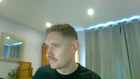 Exhibitionist Ben online show from 11/17/25, 10:32