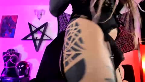 ONIX  online show from 11/20/25, 08:30