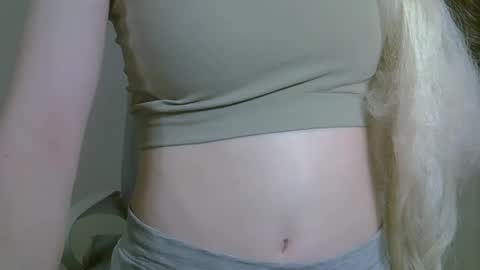 DitaMilton online show from 10/20/25, 08:42