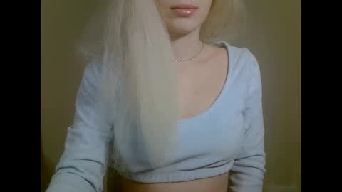 DitaMilton online show from 11/04/25, 02:27