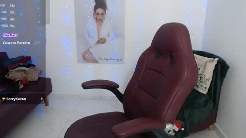 Snapshot of diva_milf chatting on 11/13/25, 08:19 Diva online show from 11/13/25, 08:19