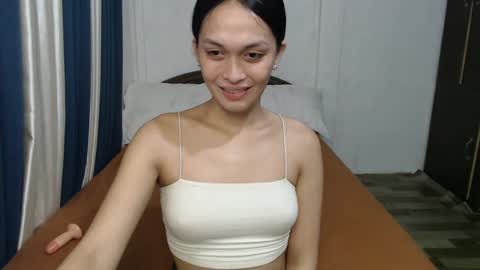 Snapshot of divina_graciaxx chatting on 02/01/25, 02:34 DIVINA online show from 02/01/25, 02:34