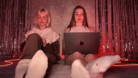 Snapshot of divine_hannah chatting on 12/24/24, 11:22 Hannah online show from 12/24/24, 11:22