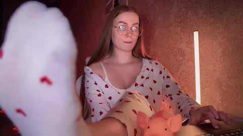 Snapshot of divine_hannah chatting on 02/21/25, 10:59 Hannah online show from 02/21/25, 10:59