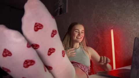 Snapshot of divine_hannah chatting on 02/26/25, 02:04 Hannah online show from 02/26/25, 02:04