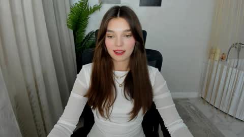 Hannah online show from 11/18/25, 12:31