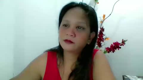 Snapshot of divinegrace10 chatting on 12/08/24, 01:35 Divine Grace Close To Your Hear online show from 12/08/24, 01:35