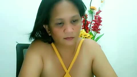 Snapshot of divinegrace10 chatting on 03/06/25, 03:56 Divine Grace Close To Your Hear online show from 03/06/25, 03:56