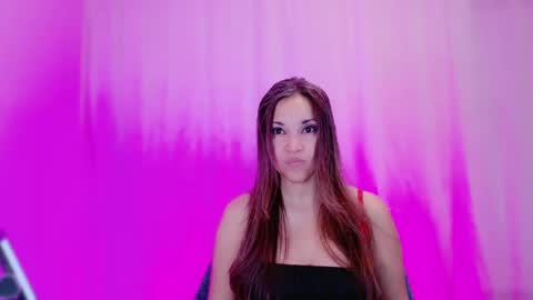 Snapshot of divinelynn chatting on 01/31/25, 03:44 DivineLynn online show from 01/31/25, 03:44