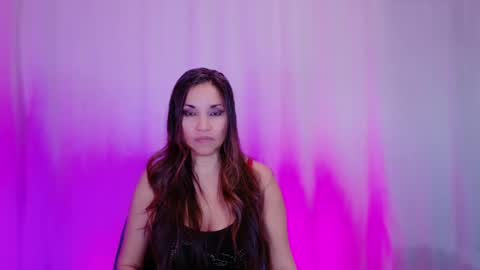 Snapshot of divinelynn chatting on 02/02/25, 03:17 DivineLynn online show from 02/02/25, 03:17