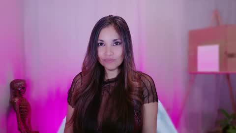 Snapshot of divinelynn chatting on 02/22/25, 10:42 DivineLynn online show from 02/22/25, 10:42