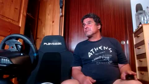 Snapshot of divitimido chatting on 10/14/25, 01:50 divitimido online show from 10/14/25, 01:50