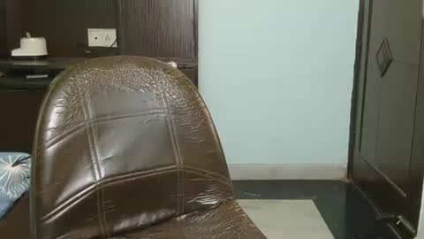 divyakhan online show from 09/23/25, 04:15