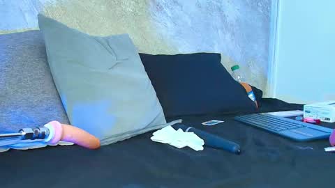 Sofia  online show from 10/28/25, 03:14