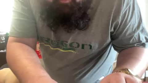 Snapshot of djfreeque chatting on 03/11/25, 12:33 djfreeque online show from 03/11/25, 12:33