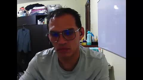 Snapshot of doblewyosk69g chatting on 09/11/25, 05:29 doblewyosk69g online show from 09/11/25, 05:29