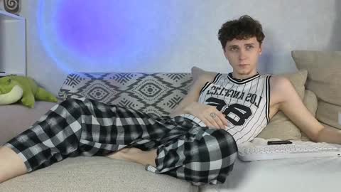 Alex online show from 12/22/24, 07:33