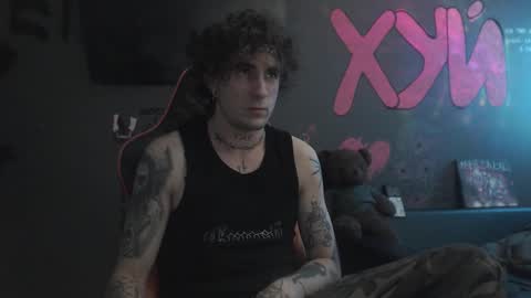 Snapshot of doenits chatting on 09/16/25, 06:42 doenits online show from 09/16/25, 06:42