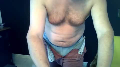 Snapshot of doggydaddi chatting on 12/18/24, 02:49 Alex online show from 12/18/24, 02:49