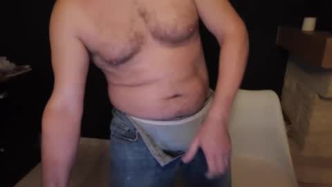 Snapshot of doggydaddi chatting on 02/11/25, 06:40 Alex online show from 02/11/25, 06:40
