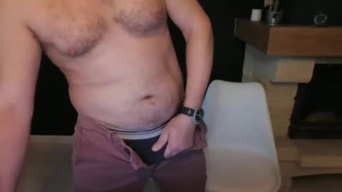 Snapshot of doggydaddi chatting on 03/07/25, 08:02 Alex online show from 03/07/25, 08:02