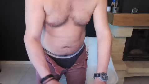 Snapshot of doggydaddi chatting on 03/07/25, 12:12 Alex online show from 03/07/25, 12:12