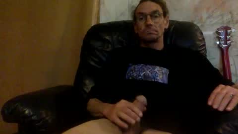 dogstarmanitee online show from 10/30/25, 09:11