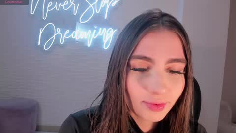 Snapshot of dolcieelliot chatting on 03/04/25, 01:28 Dolcie online show from 03/04/25, 01:28