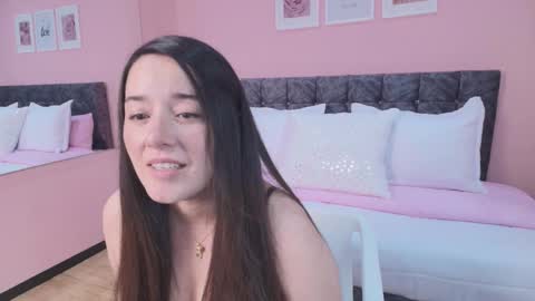 Snapshot of doll_megan chatting on 10/15/25, 01:50 Megan online show from 10/15/25, 01:50