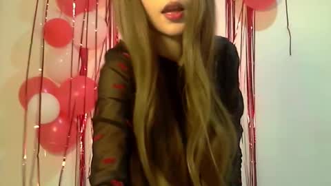 Snapshot of doll_natalyy chatting on 02/15/25, 05:30 doll_natalyy online show from 02/15/25, 05:30