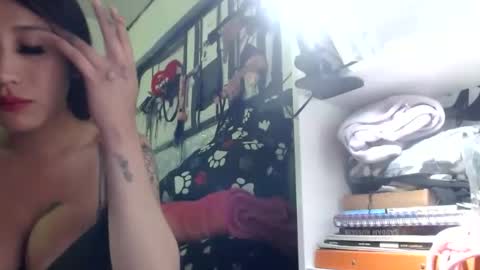 Snapshot of doll_sary chatting on 12/24/24, 03:38 Catherine XXX online show from 12/24/24, 03:38