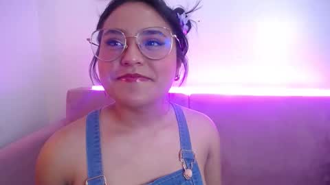 DollyWood  online show from 10/15/25, 08:20