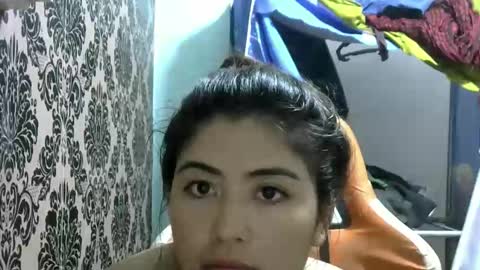 Dolores online show from 09/18/25, 04:20