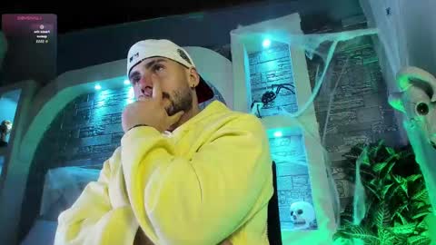 dominic de luca online show from 10/24/25, 02:30