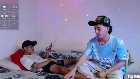 Snapshot of dominic_hanks chatting on 10/21/25, 05:08 DOMINIC AND ANDREW online show from 10/21/25, 05:08