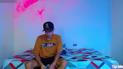 Snapshot of dominic_hanks chatting on 11/03/25, 06:03 DOMINIC AND ANDREW online show from 11/03/25, 06:03