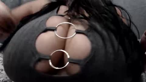 MizzIssy online show from 11/26/25, 04:24